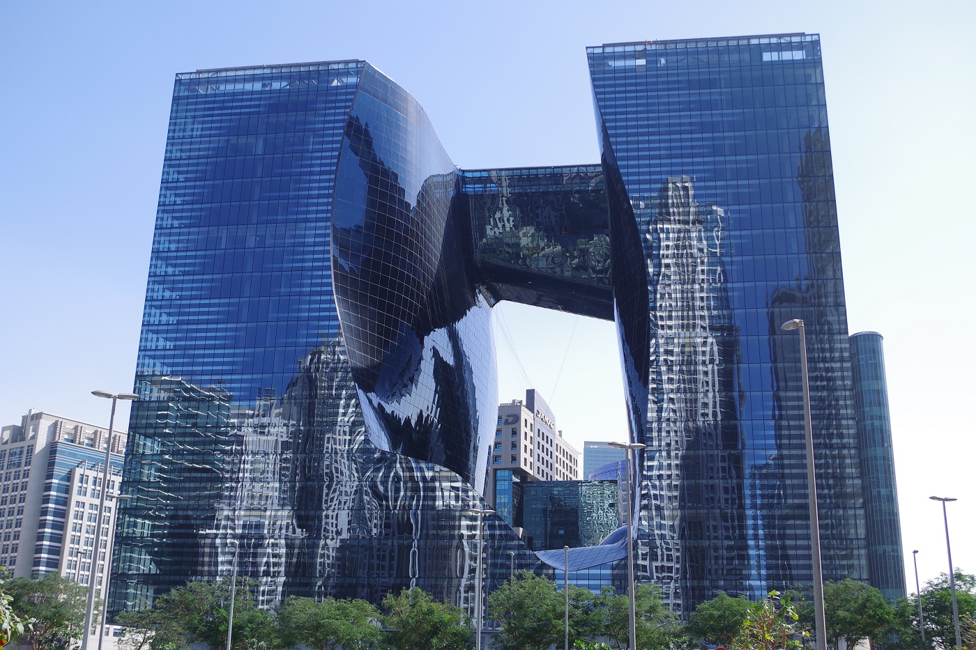 В Дубае появится отель, построенный по проекту Захи Хадид