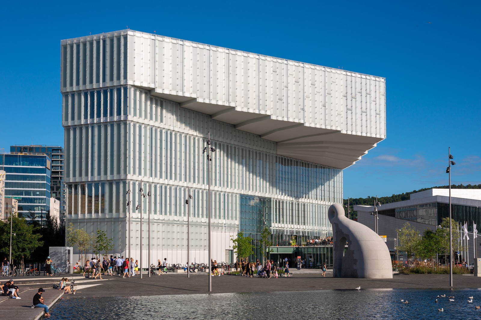 В Осло открылась библиотека, здание которой является олицетворением энергоэффективного строительства