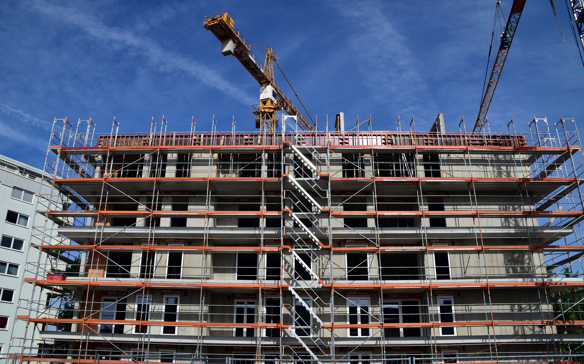 Минстрой России актуализировал правила капитального ремонта жилых зданий