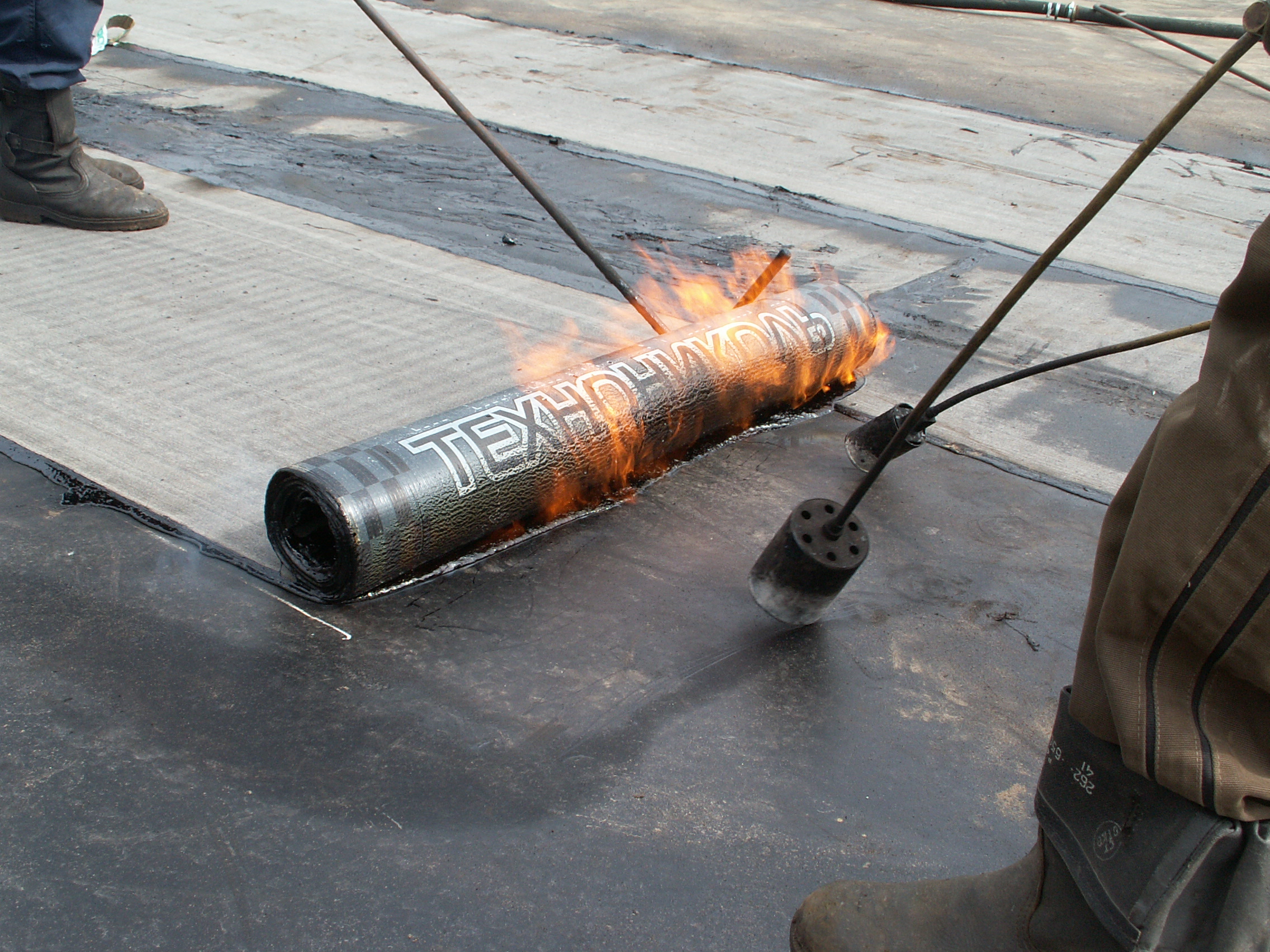 Чек-лист от ТЕХНОНИКОЛЬ: как определяется класс пожарной опасности кровли  